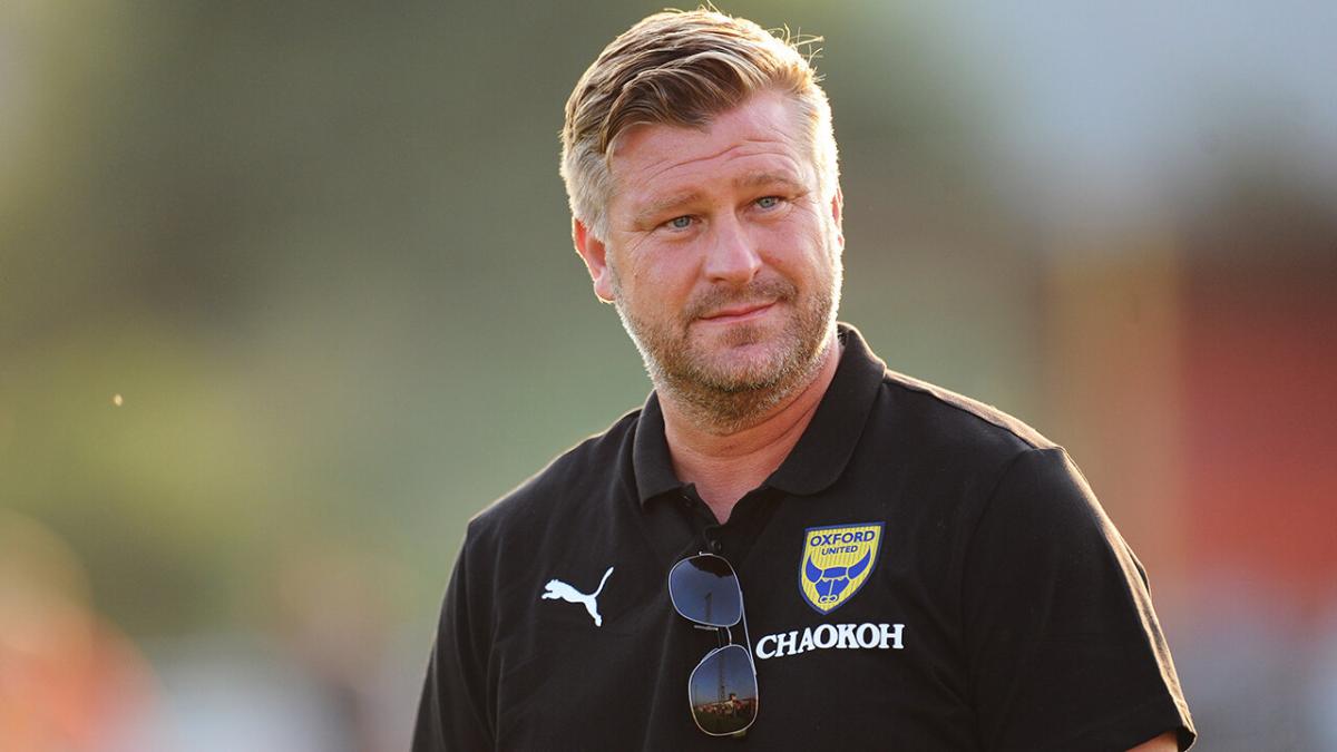 Oxford manager Karl Robinson